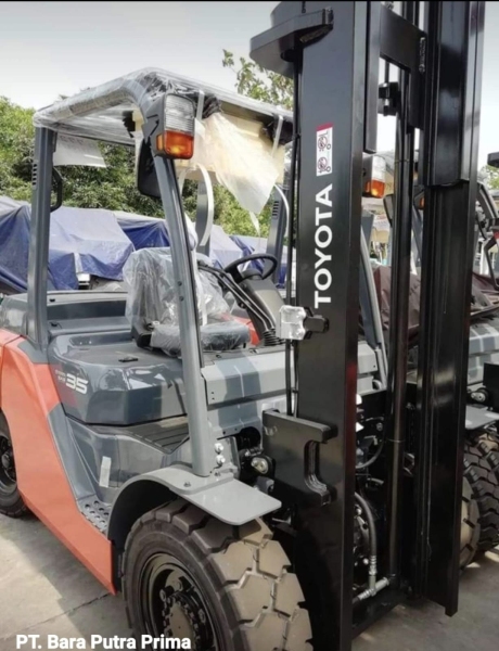 Beli Forklift Terdekat Di Cirebon